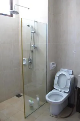 Homestay Penang Batu Ferringhi Beach Bungalow Villa Malaysia