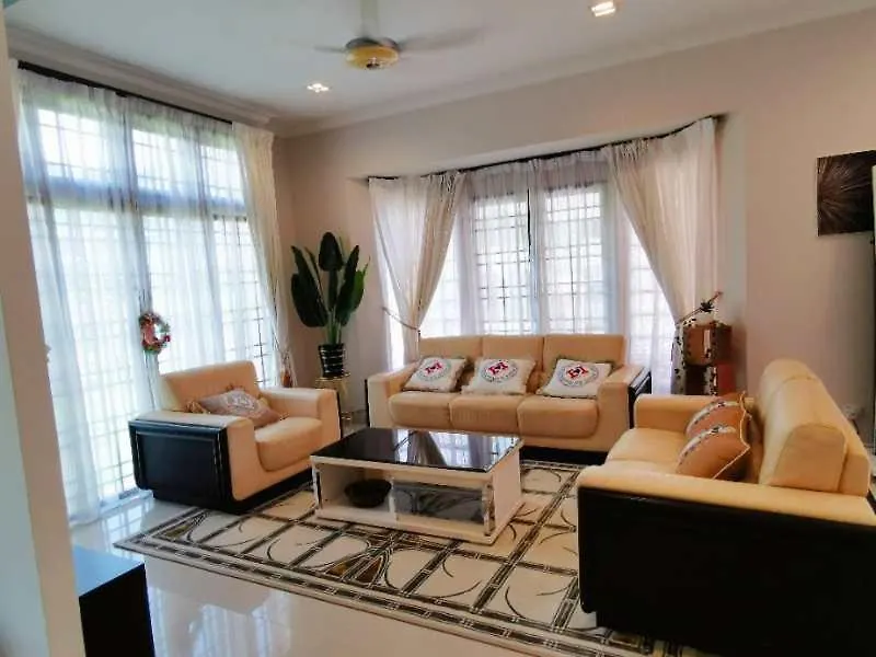 Penang Batu Ferringhi Beach Bungalow Villa location
